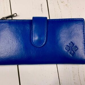 Patricia Nash Cobalt Blue Leather Wallet – Zip & Snap Closure